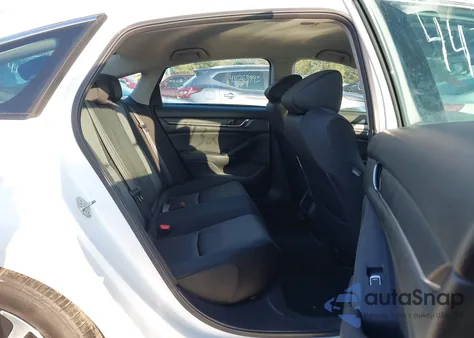 2018 Honda Accord Hybrid z USA, uszkodzony, nr VIN 1HGCV3F1XJA006773